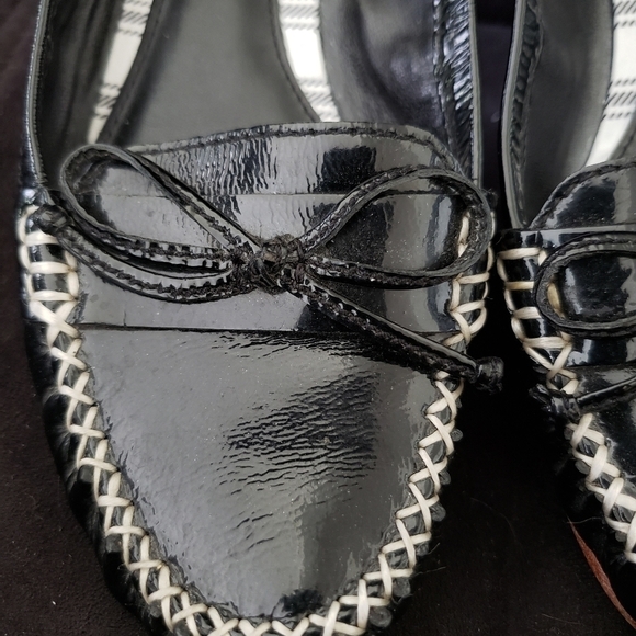 Coach Junie Black Patent Leather Flats Size 6 - Picture 2 of 10